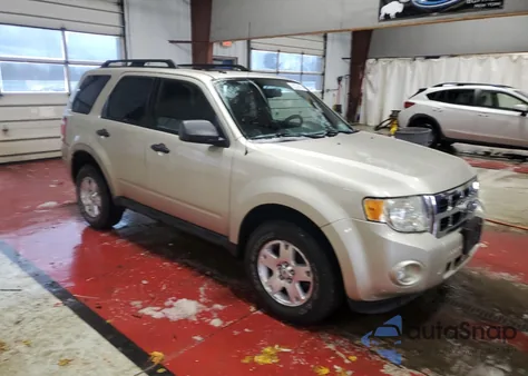 2010 Ford Escape Xlt from USA, damaged, VIN 1FMCU9D73AKD43724